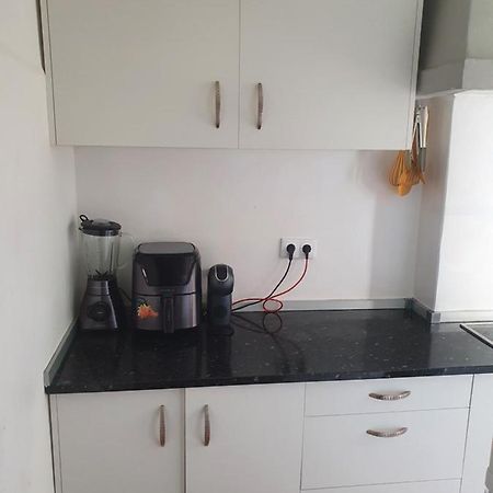 Habitacion Sencilla Con Balcon Виго Экстерьер фото