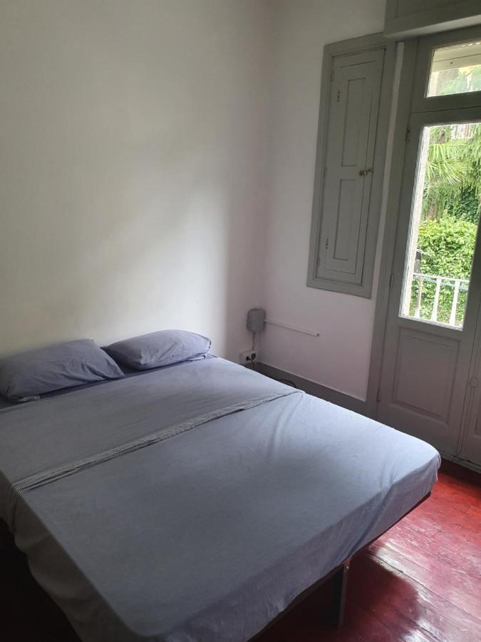 Habitacion Sencilla Con Balcon Виго Экстерьер фото