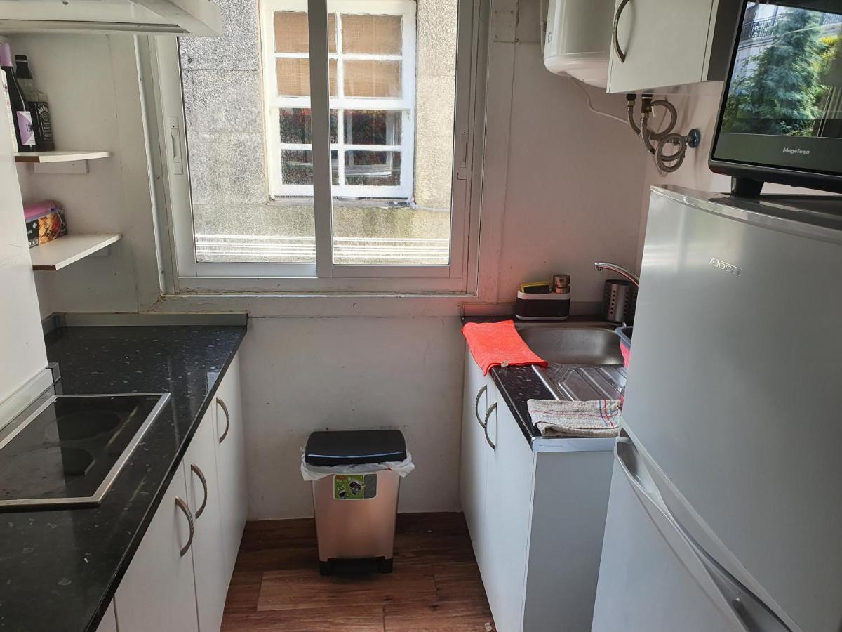 Habitacion Sencilla Con Balcon Виго Экстерьер фото